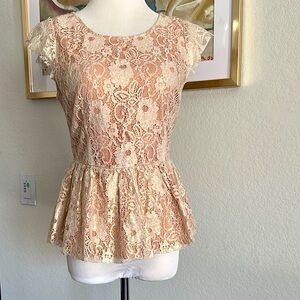 MaeveGolden Lace Peplum Cap Sleeve Blouse Anthropologie
